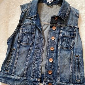 Women’s express vest